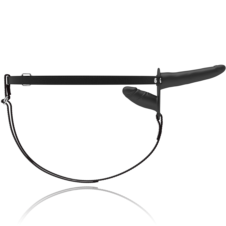 Fetish submissive arnãs doble penetraciãn negro