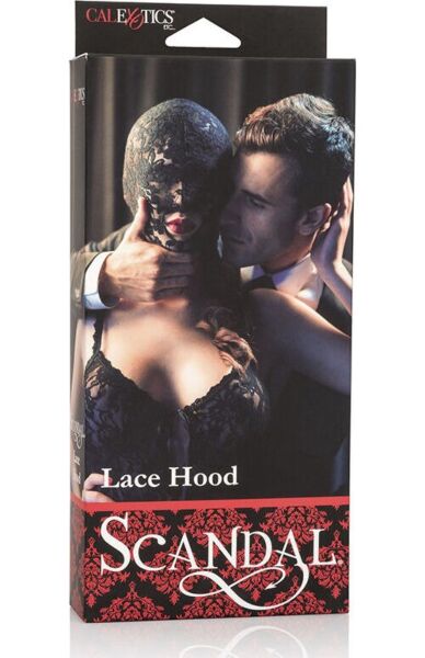 Capuz de renda preta Scandal Lace Hood da CalExotics, com a boca aberta