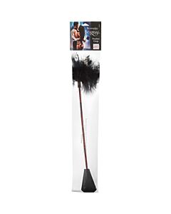 Fusta de piel con plumas