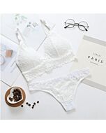 Conjunto de sutiã e calcinha com design floral e transparências - Branco
