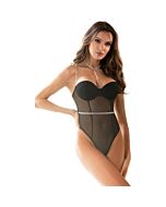 Body 3XL em malha preta com aros e cinto de diamantes.