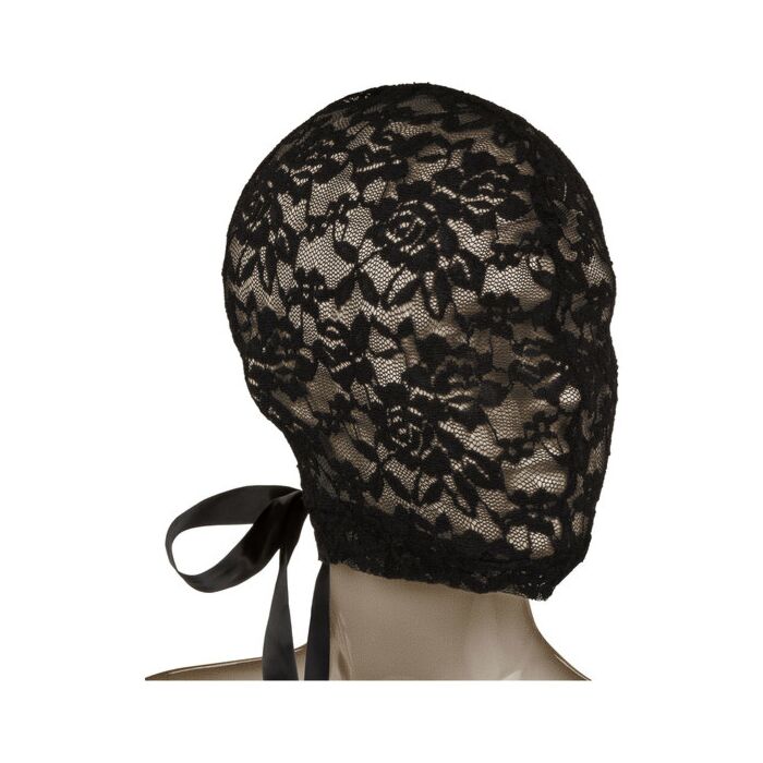 Máscara de renda escândalo